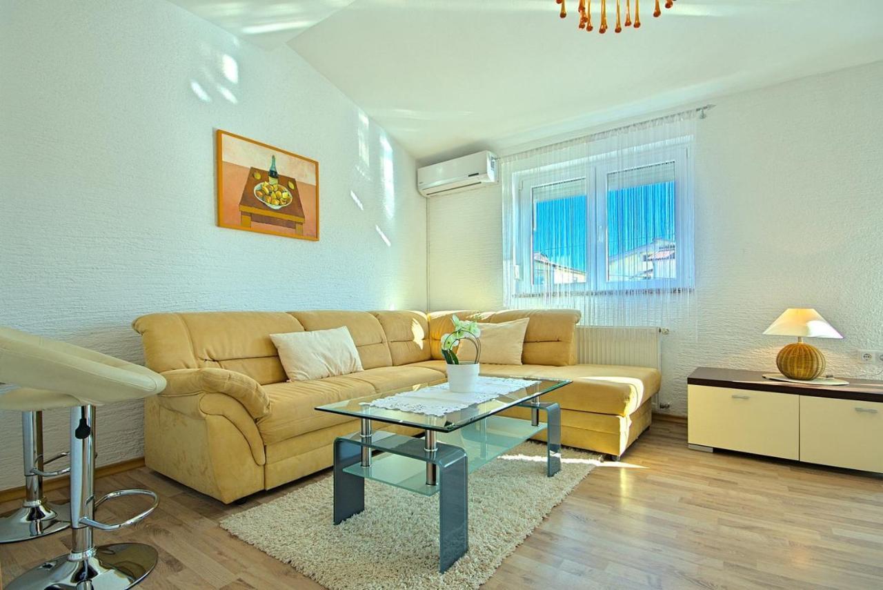 Apartamento App Rosi Poreč Exterior foto