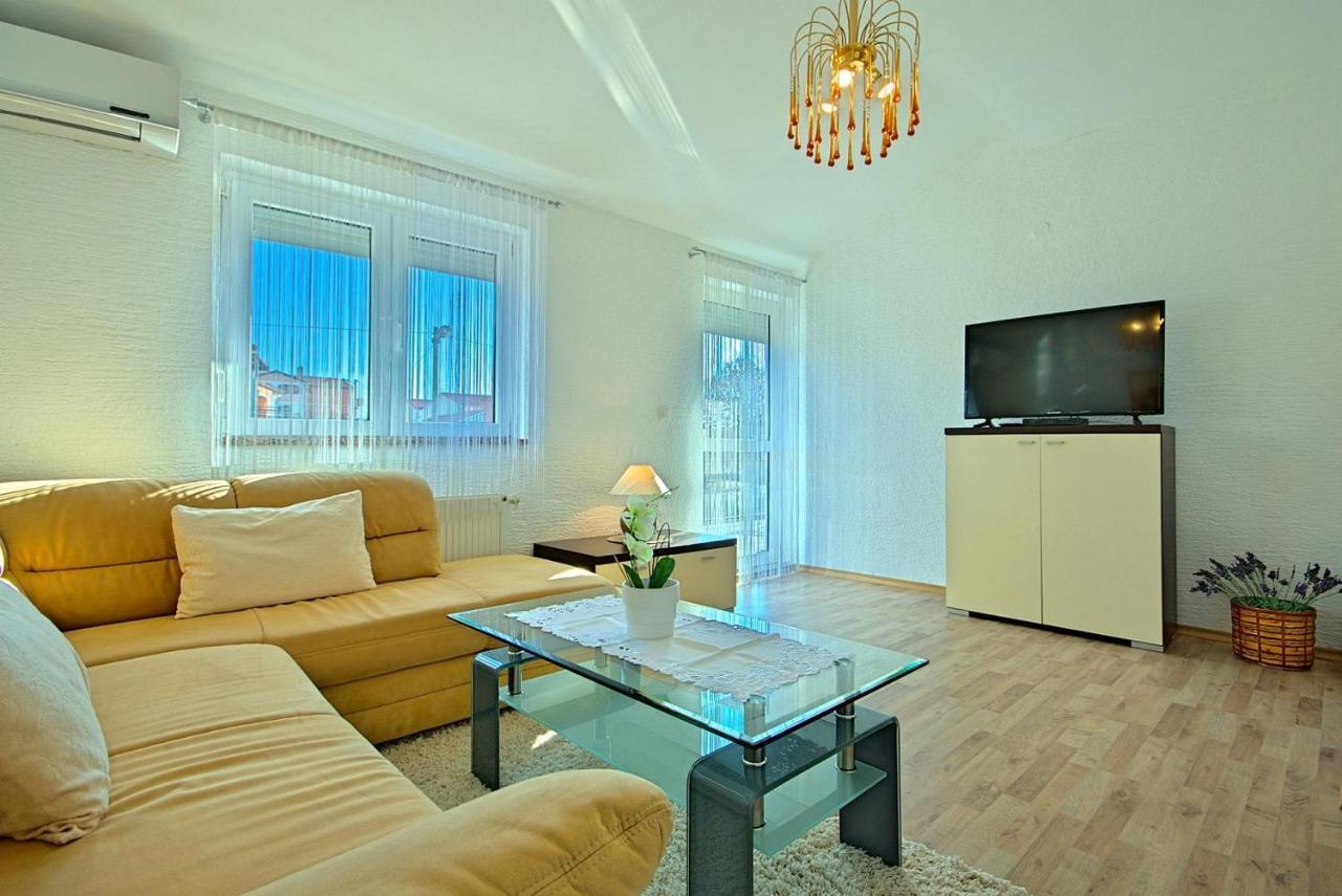 Apartamento App Rosi Poreč Exterior foto